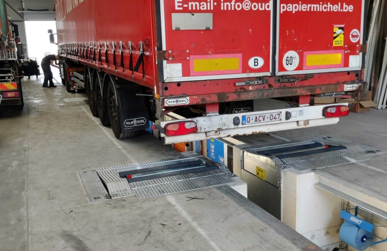offre d'emploi32-scaled-rjknup7i7sg48lttjeytl8m2ltjtqehq8ajs1dl3wo