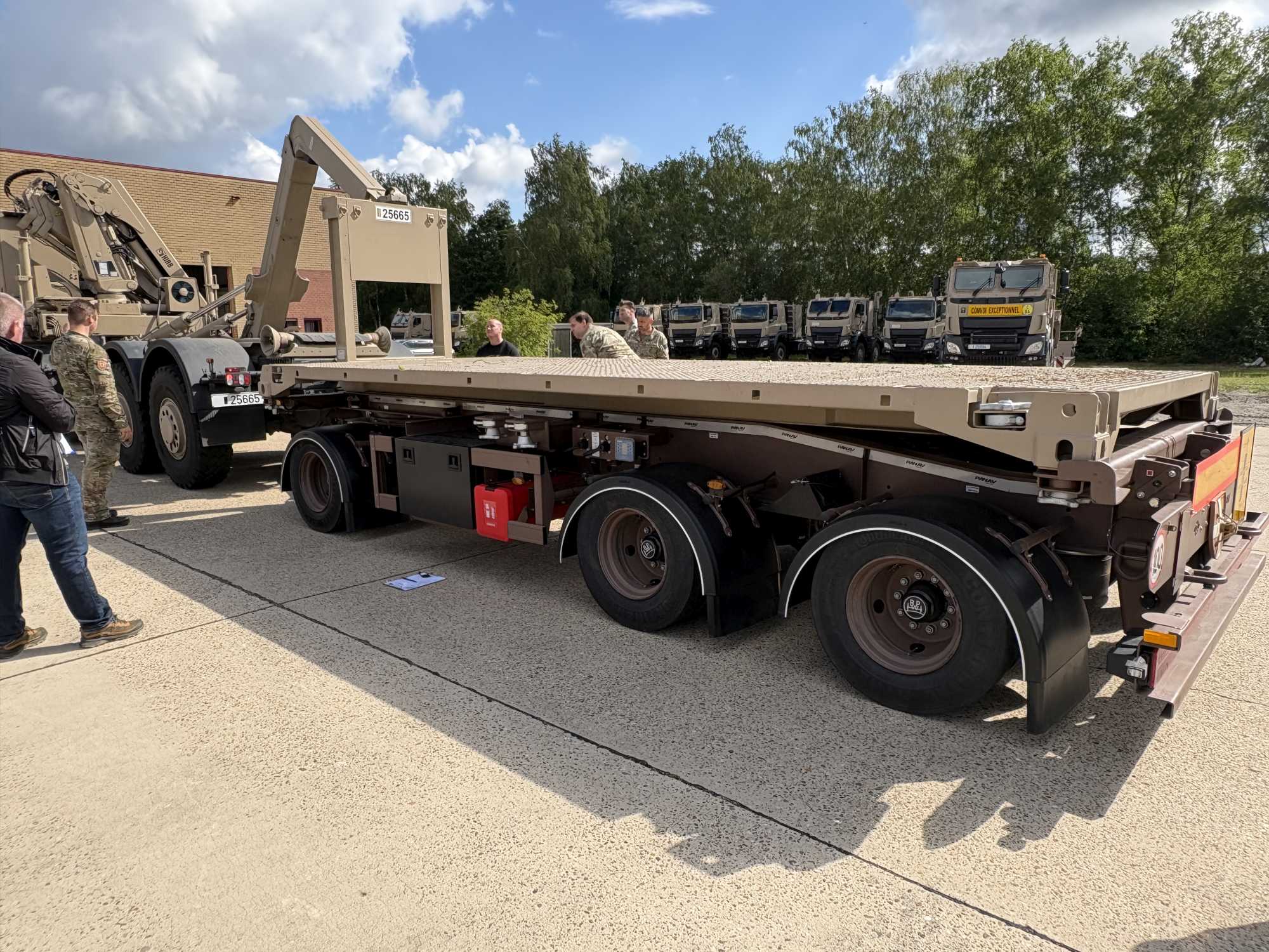 3 Assige Containeraanhangwagen 24 Ton Panav Lmj